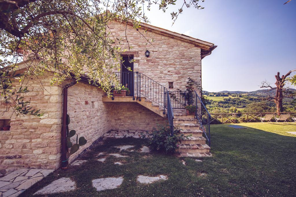 Agriturismo Casal San Sergio Фоссомброне Екстер'єр фото