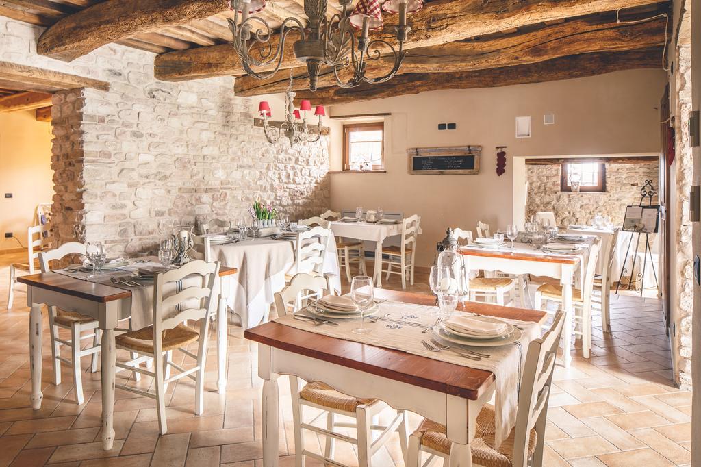 Agriturismo Casal San Sergio Фоссомброне Екстер'єр фото