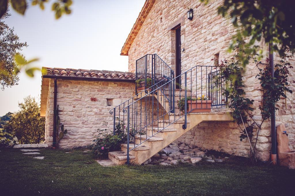 Agriturismo Casal San Sergio Фоссомброне Екстер'єр фото