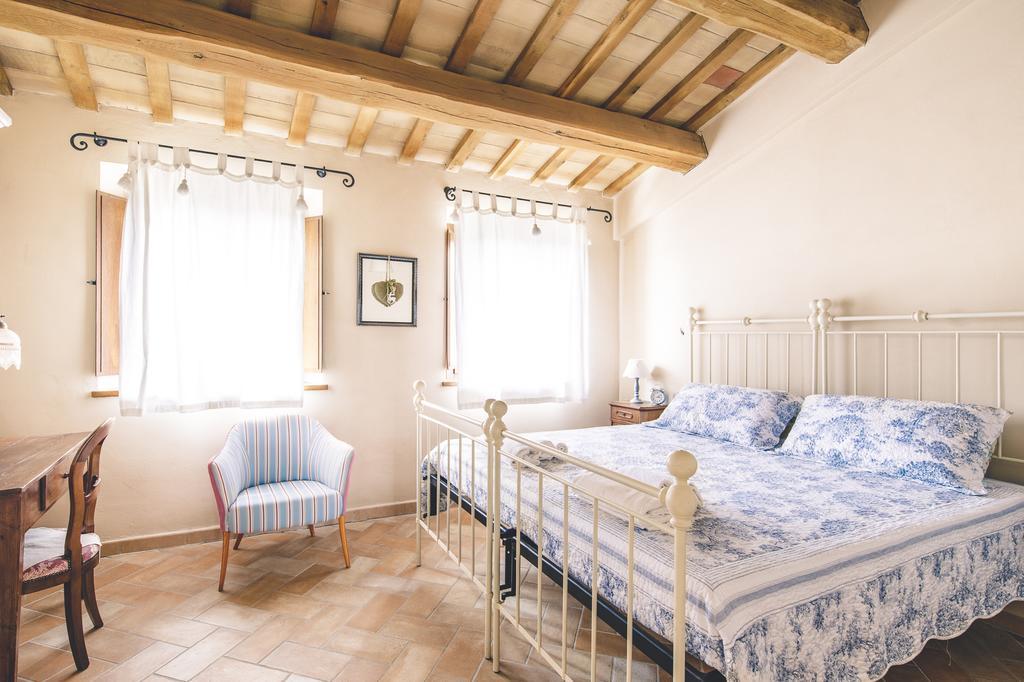 Agriturismo Casal San Sergio Фоссомброне Екстер'єр фото
